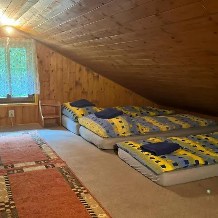 וורצ'לאבי Srub Pod Tresnemi - Cherry Trees Cabin מראה חיצוני תמונה